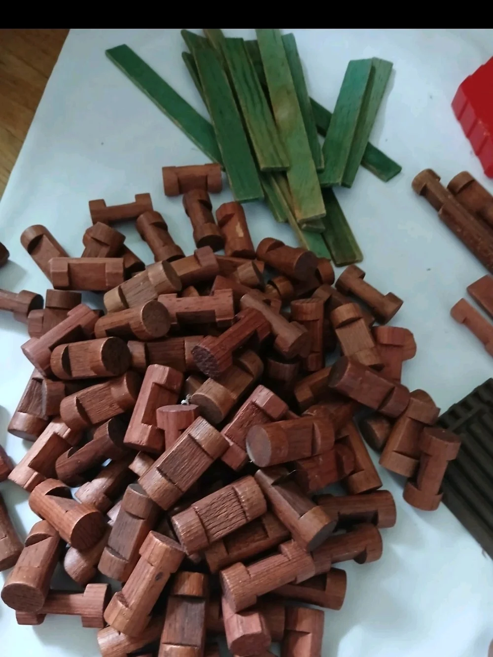 Vintage Lincoln Logs 150 Pieces For Add On Not A Complete Set